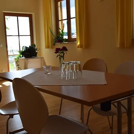 Bauernhof Flucher-plaschg Çiftlik konaklama *