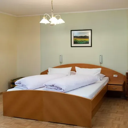 Bauernhof Flucher-plaschg Çiftlik konaklama *