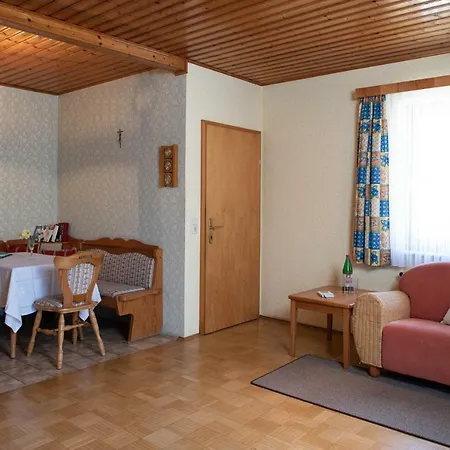 Bauernhof Flucher-plaschg Farm stay